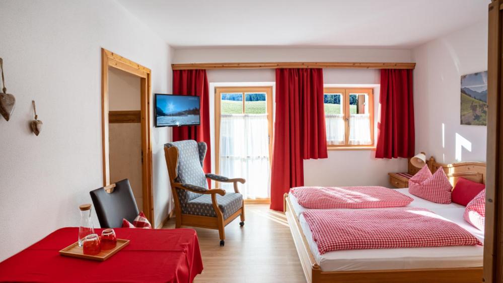 Gästehaus Hinterponholz - Double Room With Terrace