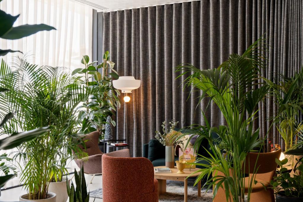 Cove Landmark Pinnacle - Resim 6