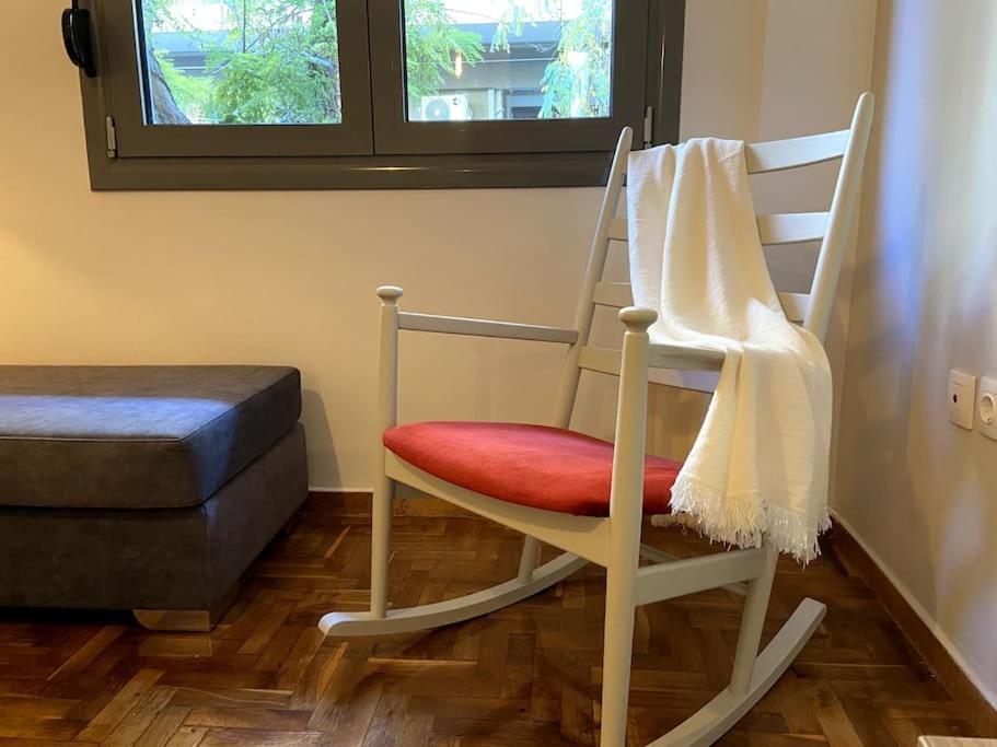 Posedenie v ubytovaní Cozy and comfortable apartment in Athens Center