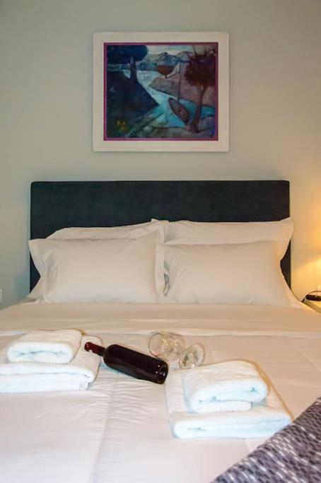 Posteľ alebo postele v izbe v ubytovaní Cozy and comfortable apartment in Athens Center