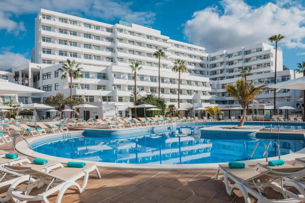 Booking.com: Hotel Iberostar Las Dalias All Inclusive , Adeje ...
