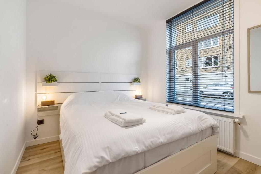 Cosy, furnished & renovated flat with outside lounge - Housity