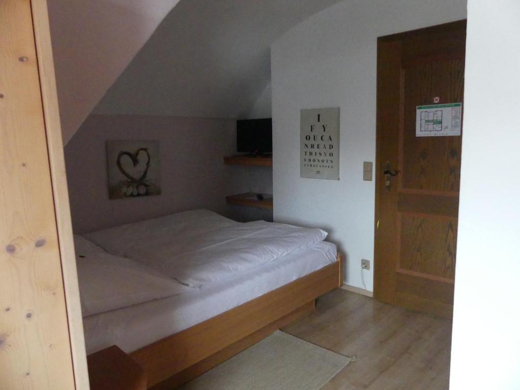 Bayerischer Hof - Budget Double Room
