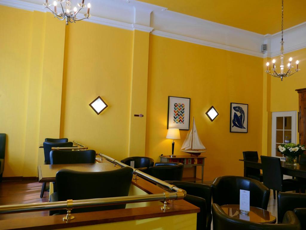 Posezení v ubytování Hotel Berlioz EuroAirport Basel - Mulhouse - Freiburg