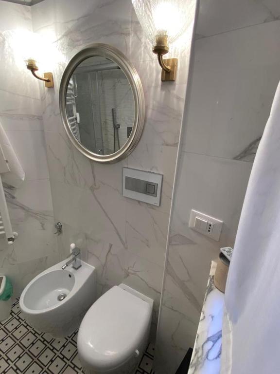 A bathroom at Appartamento Torino Centro