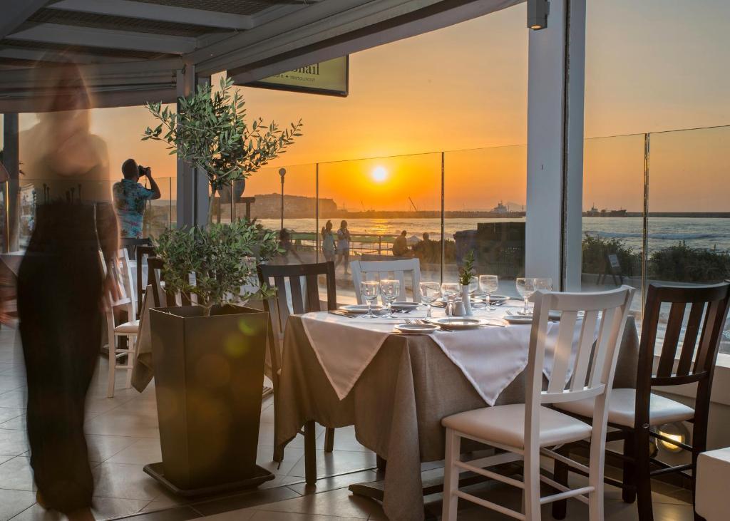 Swell Boutique Hotel