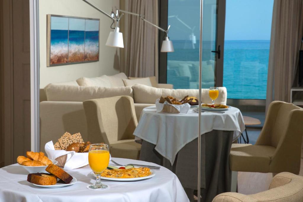 Swell Boutique Hotel - 2