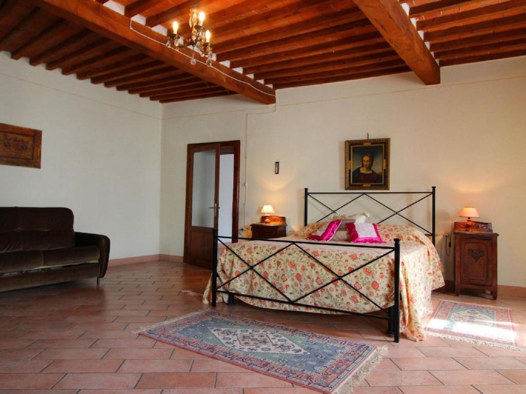 Posedenie v ubytovaní Valley View Tuscan Mansion