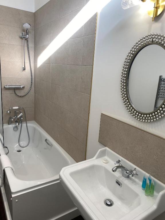 The Elizabeth House Hotel - Resim 9