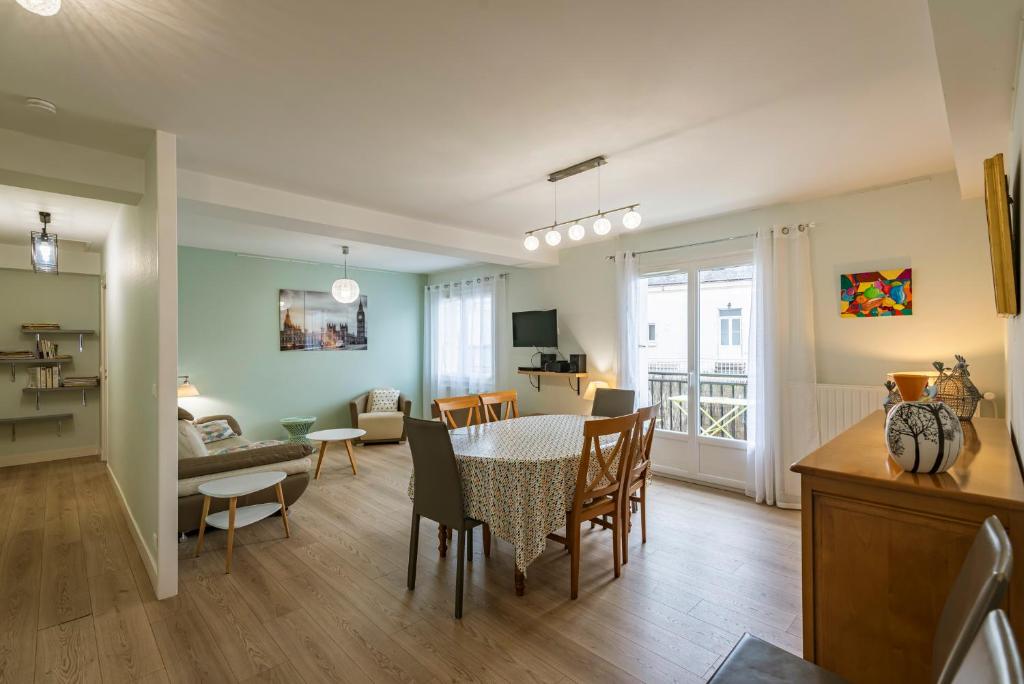 La Tour de Lierre - Huisje Met Drie Slaapkamers