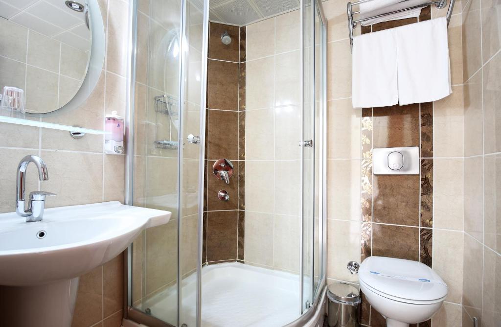 Yel Holiday Resort - Sala Familiar Con Litera