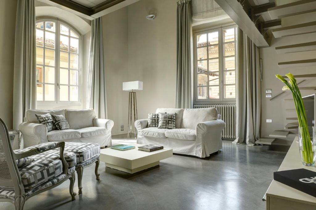 Strozzi Square Amazing House