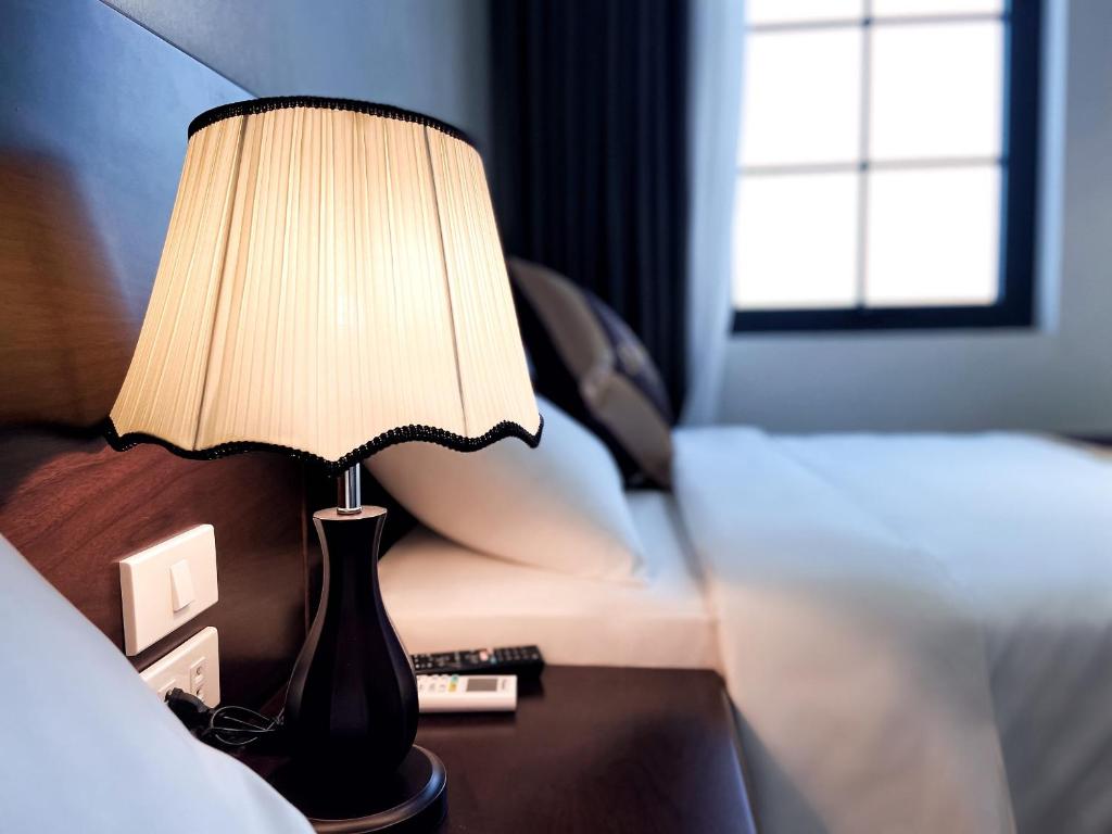 Elysinam Boutique Hotel Ha Long - 5