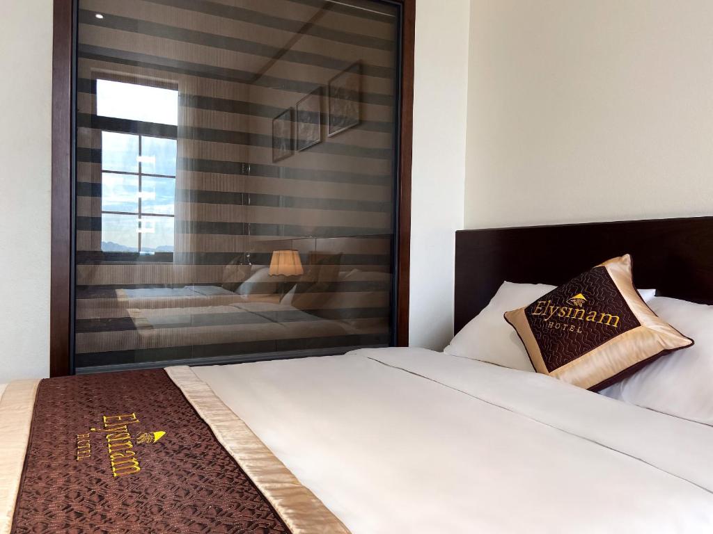 Elysinam Boutique Hotel Ha Long - 3