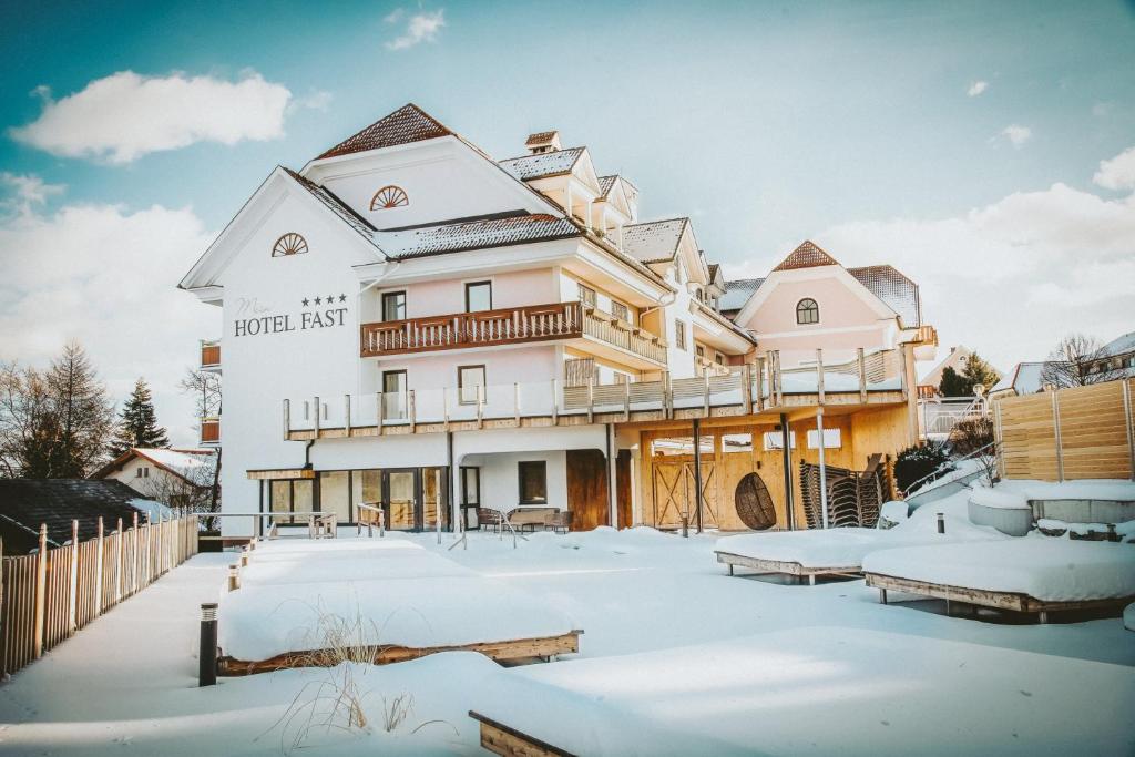 Το κτήριο όπου στεγάζεται  το ξενοδοχείο