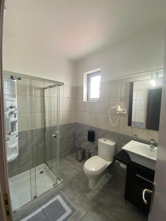 Koupelna v ubytování sozos inn hotel vonitsa