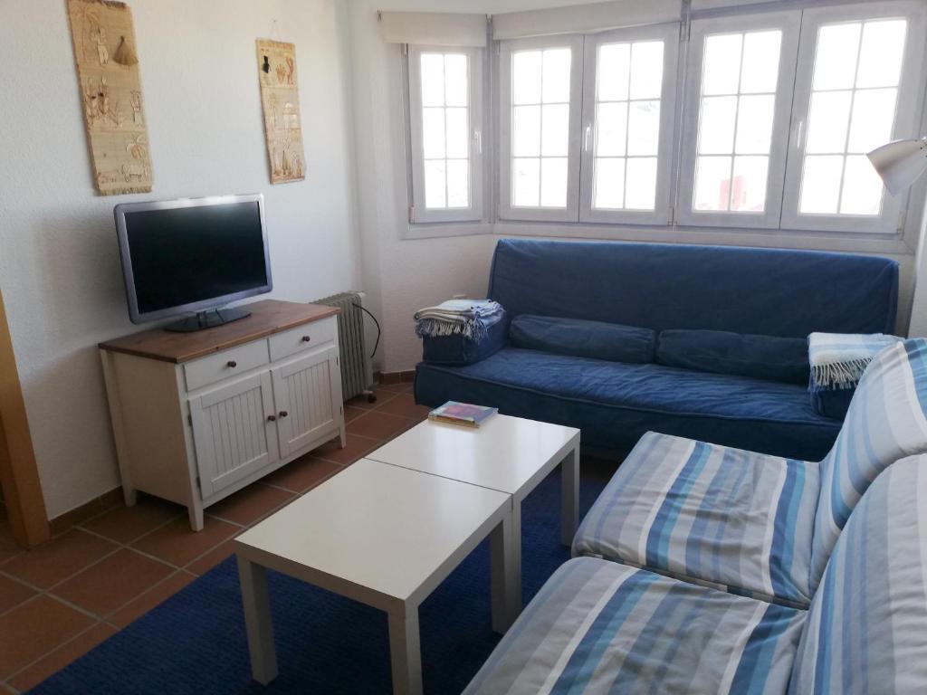 Apartamentos Arttyfal con parking y wifi by SURYNIEVE - Appartement Met één Slaapkamer Met Parkeren