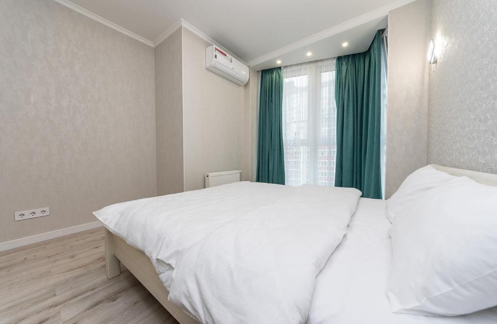 FlatRent Drahomanova 2a - Apartamento De Lujo
