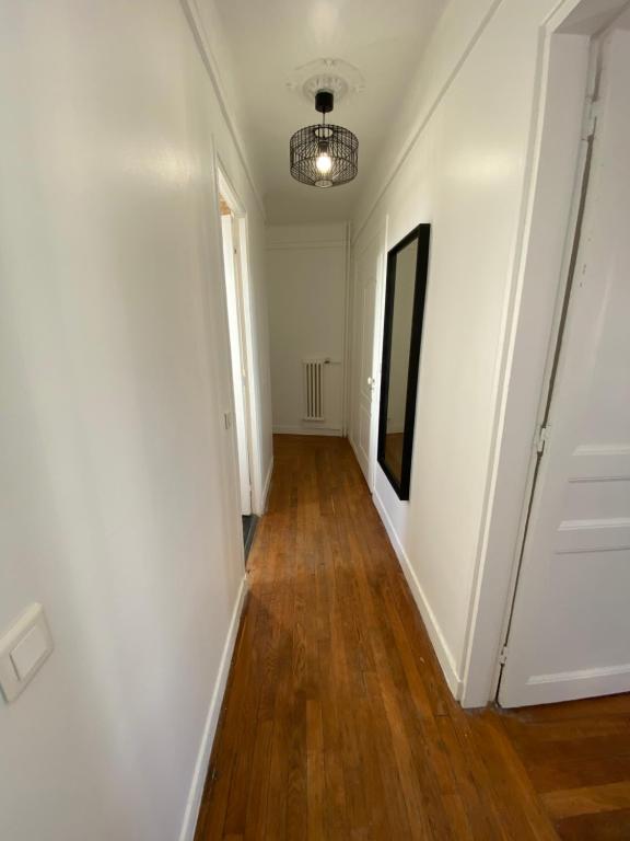 Fotografie z fotogalerie ubytování Chambre privative spacieuse proche de Paris centre et des sites Olympiques v destinaci Colombes