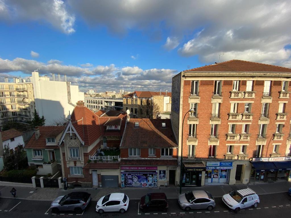 Nespecifikovaný výhled na destinaci Colombes nebo výhled na město při pohledu z ubytování v soukromí