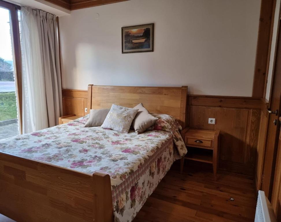 Posteľ alebo postele v izbe v ubytovaní Pirin Golf Hotel Private Studios