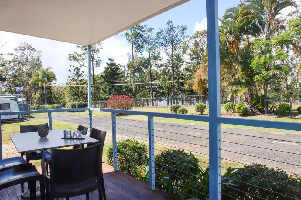 Lake Tinaroo Holiday Park - Villa Con Vista Al Agua