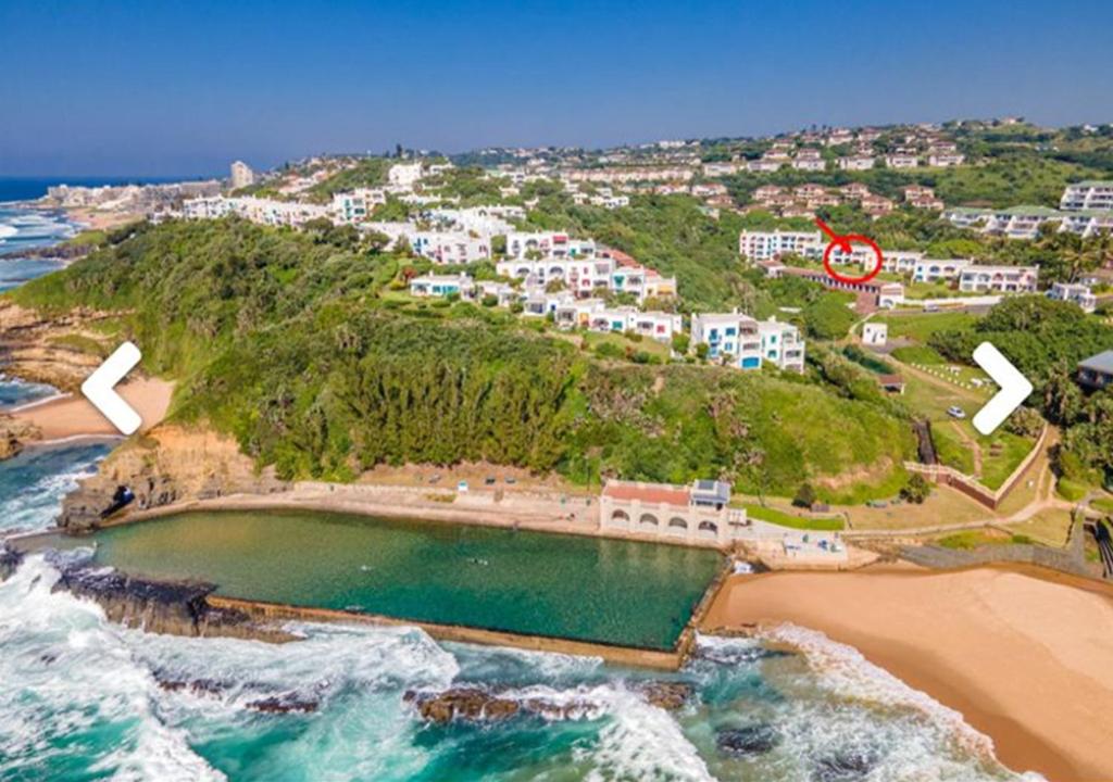 Santorini Ballito Kallisti 3 Bedroom 2 bathroom a few steps from the