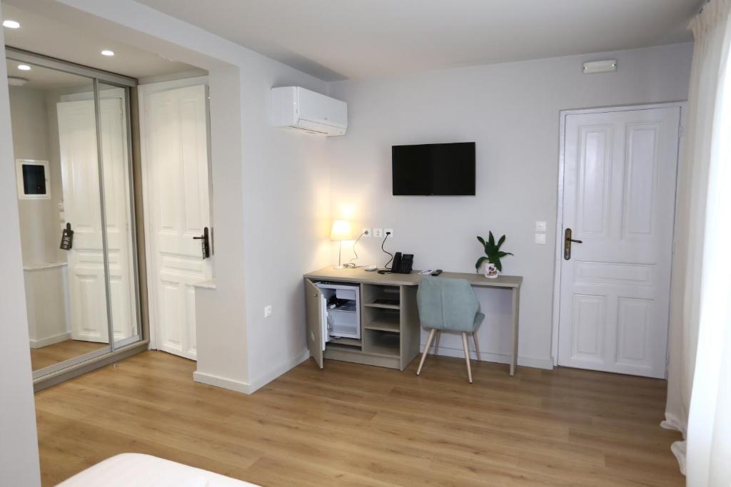 1900 ATHENIAN HOUSE - Resim 33