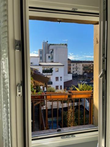 A balcony or terrace at Appartamento bomboniera via Marghera 37