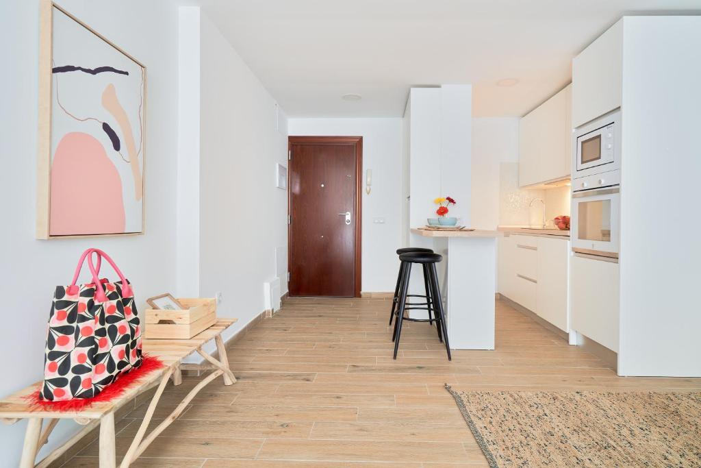 Kuchnia lub aneks kuchenny w obiekcie Apartamento en primera linea de playa en la Malagueta