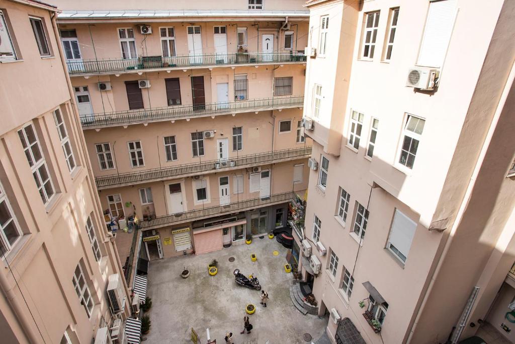 Budova, kde se apartmán nachází