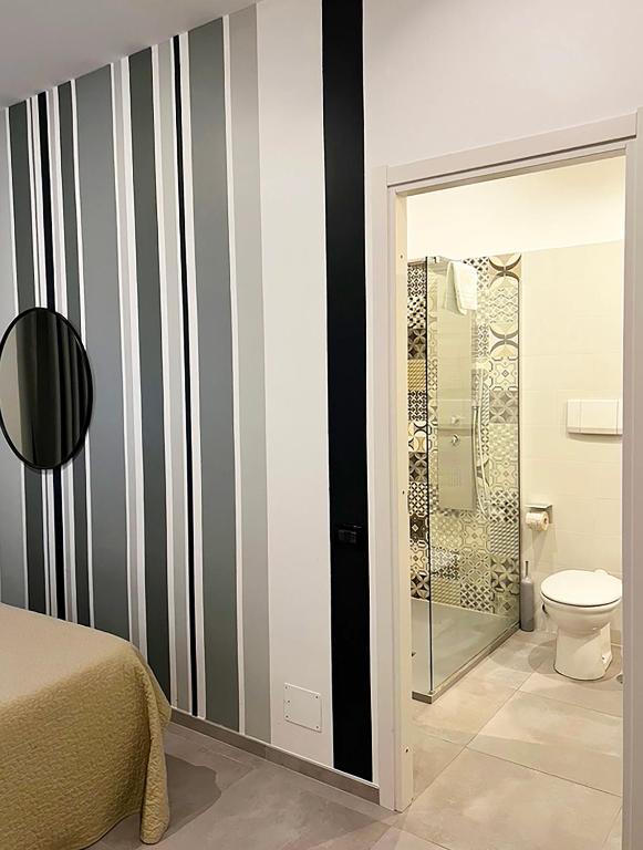 Koupelna v ubytování Hotel King