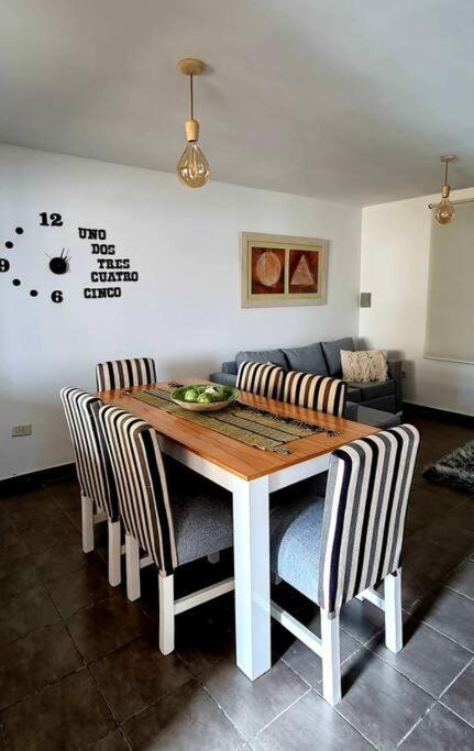 Un lugar para sentarse en Duplex Boulevard D