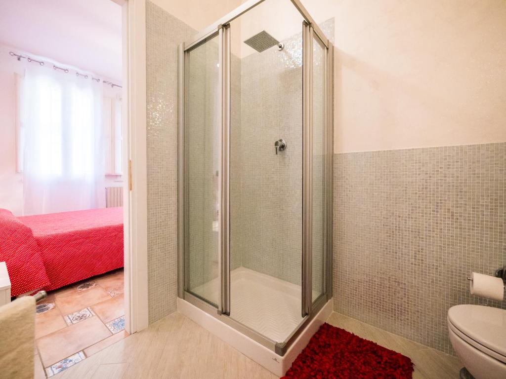 A bathroom at Villa Bellini Room&Breakfast