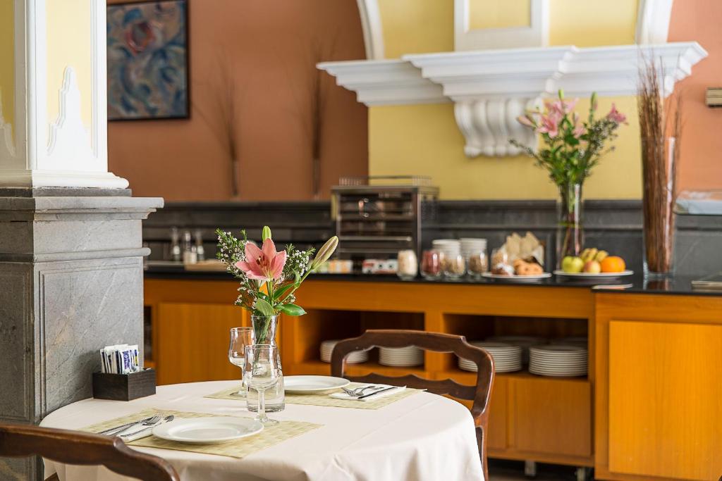 Hotel Inglaterra - Resim 44