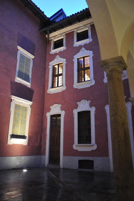 Budova, kde se apartmán nachází