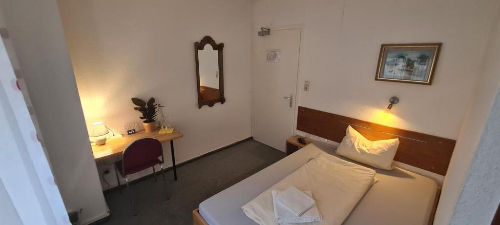 
Standard Single Room
