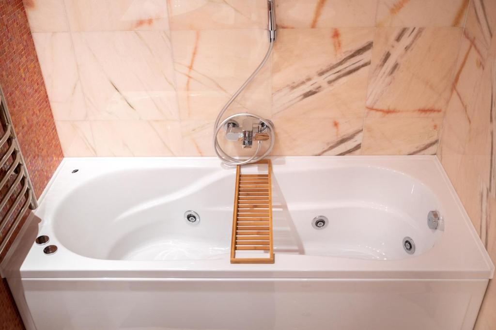 Vannituba majutusasutuses NATALI Luxury suites
