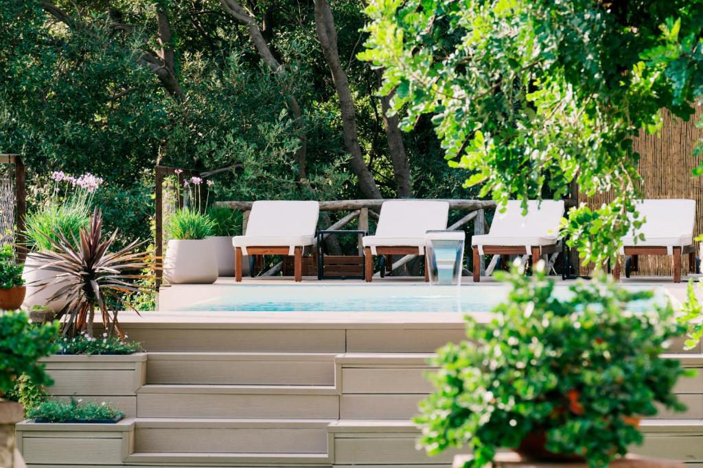 Сад в L'Olearia Luxury Country Villa in Amalfi Coast