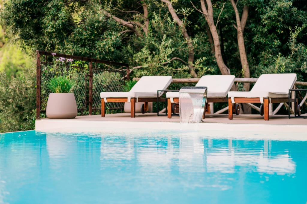 Бассейн в L'Olearia Luxury Country Villa in Amalfi Coast или поблизости