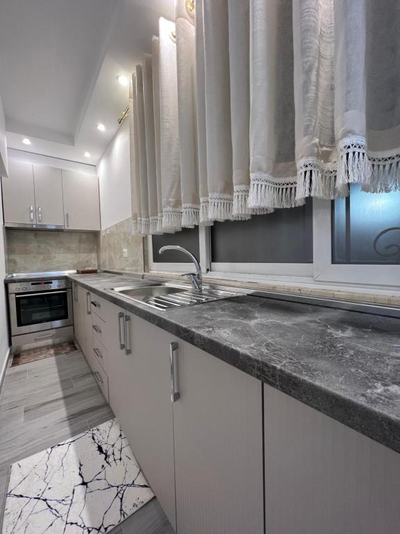 Apartment Tirana on Myslym Shyri - Image 9