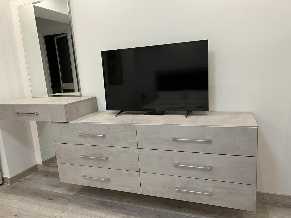 Apartment Tirana on Myslym Shyri - Image 11