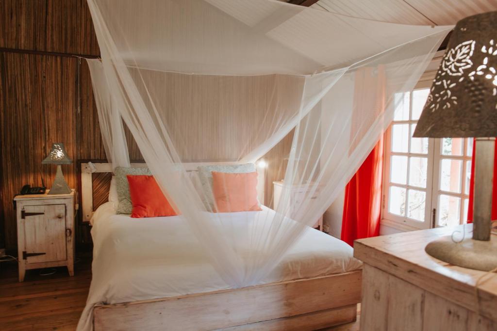 La Vieille Cheminée, Tropical Farm & Eco-Lodges - 1