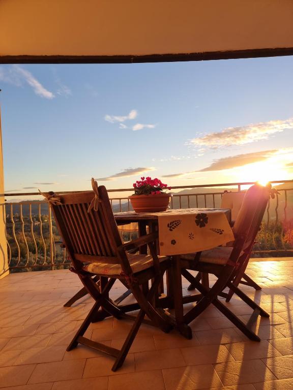 Balkon lub taras w obiekcie NickyHouse Holiday Home