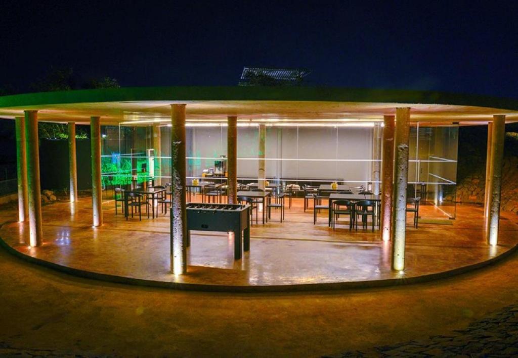 Restaurace v ubytování Beyond by Sula