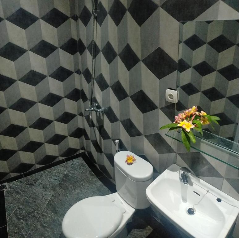 Koupelna v ubytování Rion Hostel Bogor