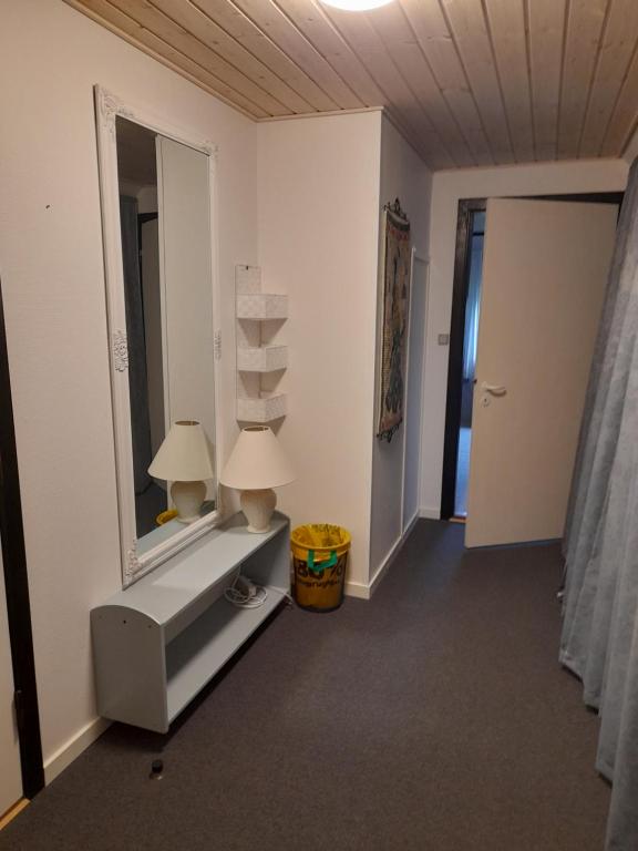 TV a/nebo společenská místnost v ubytování KLAUSIEVEJ B&B