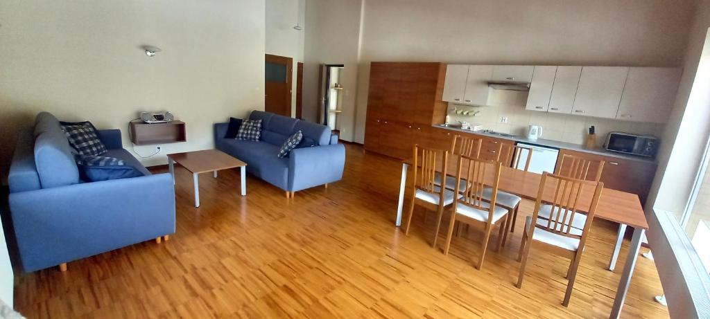 Kuchyňa alebo kuchynka v ubytovaní Zawoja1560 Apartamenty przy Aptece