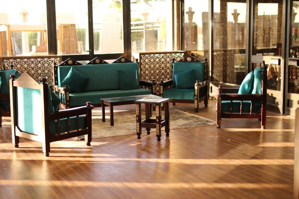Posezení v ubytování Jewel Luxor Hotel