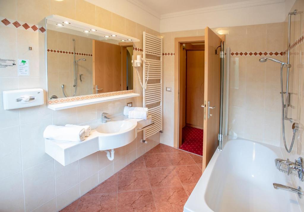 Koupelna v ubytování Hotel Eichenhof